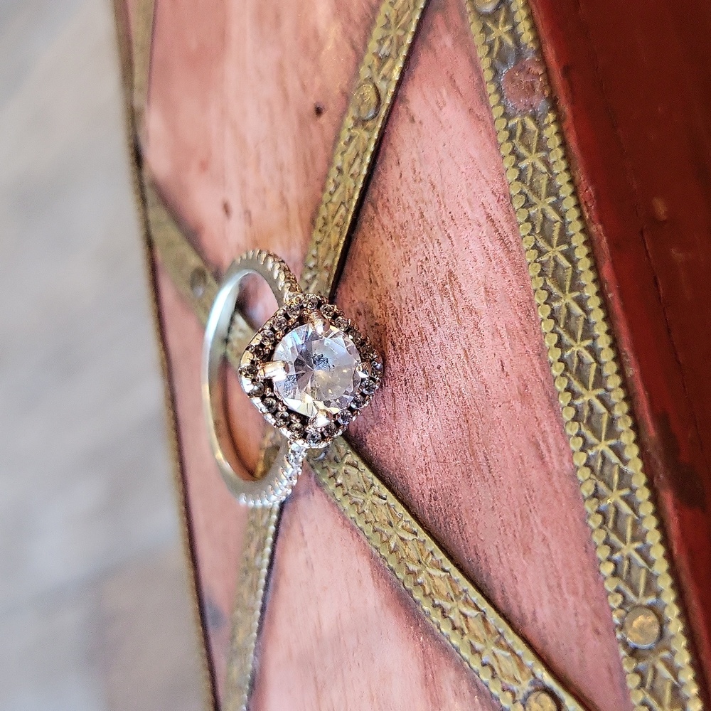 Vtg Gold Tone Engagement Ring, Clear Stone Halo Setting Pave Band, Size 4.25 - Picture 5 of 13